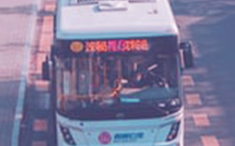 《公共汽車》小班美術(shù)教案