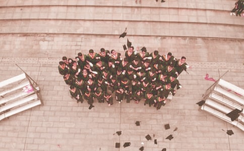 小學(xué)畢業(yè)紀(jì)念冊短句