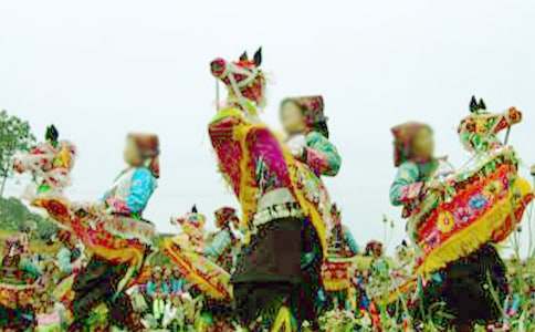 有趣的風(fēng)俗作文