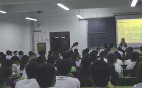 護(hù)士長(zhǎng)競(jìng)爭(zhēng)上崗競(jìng)聘演講稿