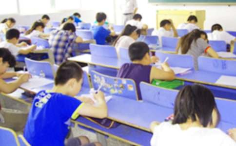 ��(sh��)�õĿ�ԇ�ķ�˼����300���\��6ƪ