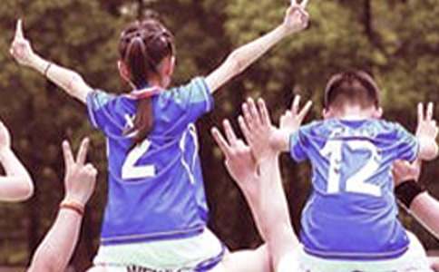 精選快樂的六一二年級作文匯總六篇