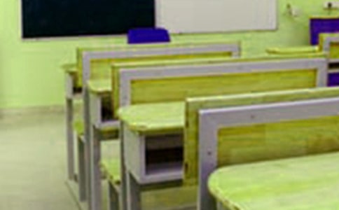 ���P(gu��n)�ж�ĸУ���v��ģ��R��5ƪ