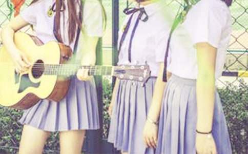 �����е�ͬ�W(xu��)����(15ƪ)