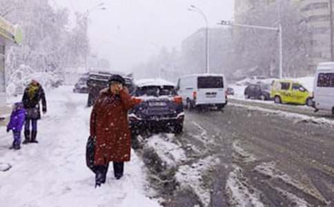 關(guān)于下雪的唯美句子15篇