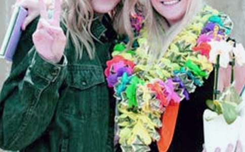 ���߿��W��ף���Z