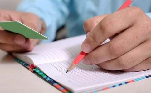 �W������������