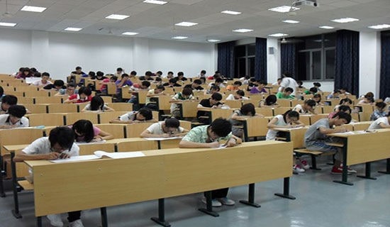 �����A����ԇ�ķ�˼����300�ֺϼ�8ƪ