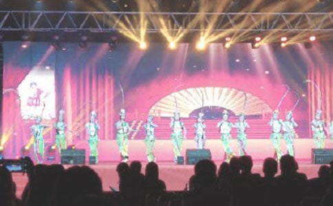 中班體育游戲爬行動物表演教案