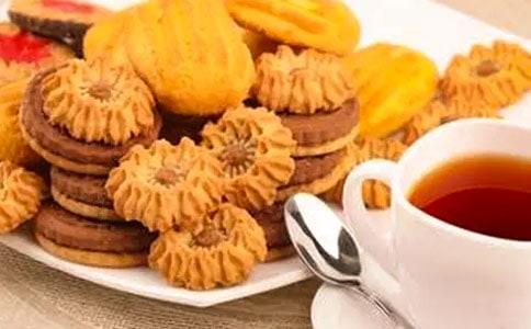 中班美術(shù)夾心餅干教案