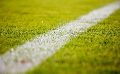 到中學(xué)操場(chǎng)作文