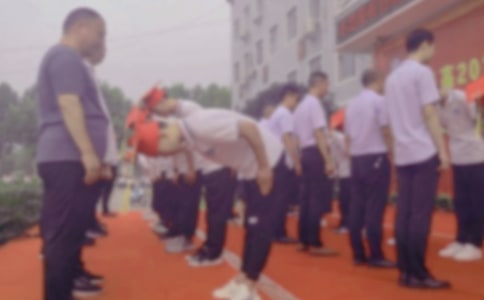 ʮ�˚q���˶Y���L(zh��ng)���Z(y��)���x230��