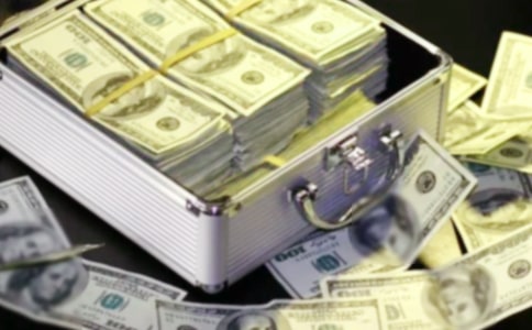 發(fā)財(cái)樹(shù)的養(yǎng)殖方法和澆水