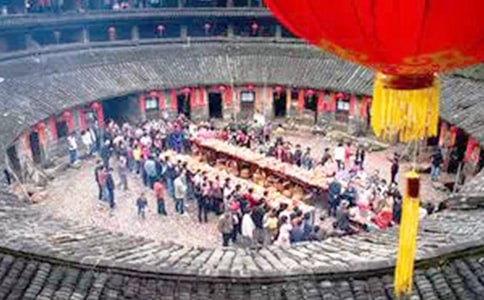 關(guān)于民族風(fēng)俗的作文