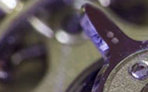 ����F��־�^��У�ͨ��5ƪ��