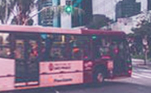 小班語(yǔ)言教案:公共汽車