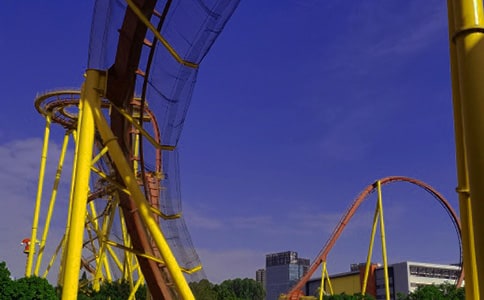 第一次坐過山車作文