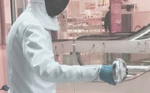 擊劍運(yùn)動(dòng)作文