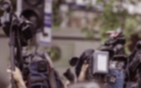 《美術(shù)小記者》教學(xué)反思