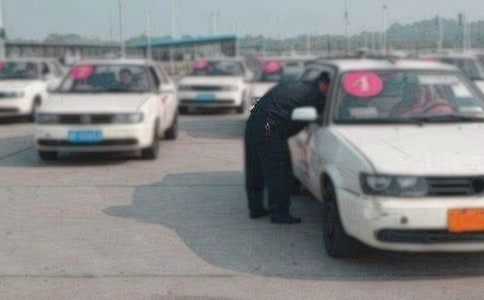 駕校教學(xué)設(shè)施設(shè)備管理制度