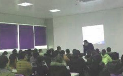 營銷部經(jīng)理競聘演講稿