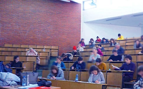 06�����˾����ԇ��V�����f��(n��i)�݌�(du��)��