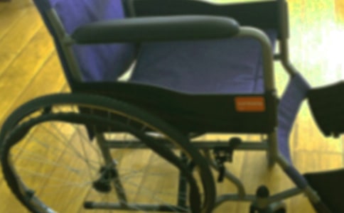 3歲起半身癱瘓 輪椅女孩考上名牌大學(xué)