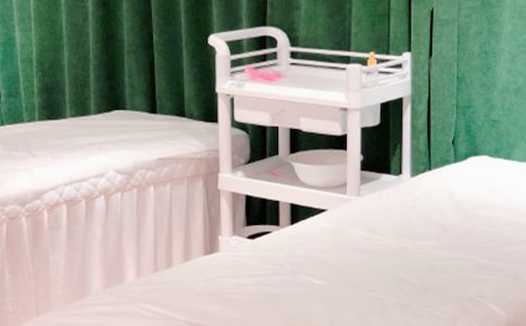 美容院?jiǎn)T工管理規(guī)章制度