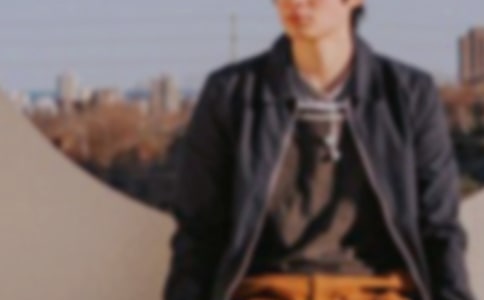 初一寫人作文:愛哭的男生