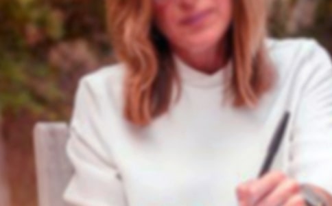 �����Ů������ɢ��