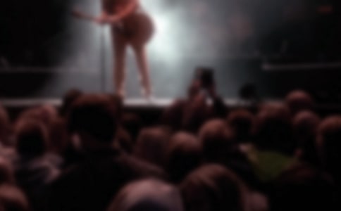 ���P����Ȼ�����ģ�����Ȼ�������е�ż��