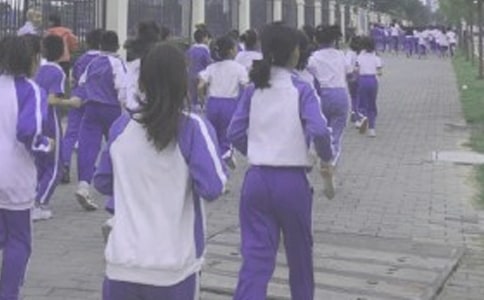 �ܲٱ�ِ��(y��u)������700��