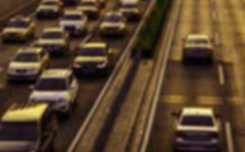 中班美術(shù)教案《汽車 》