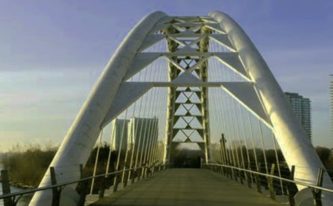 ��ͨ�����c��֮�g�Ę�������