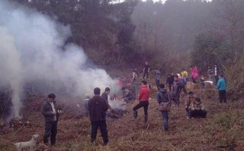 ���ᣩ�P(gu��n)�ڒ�Ĺ������