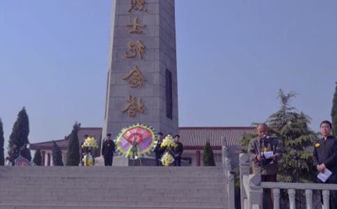 掃墓記800字作文