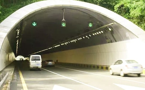 ѩ��ɽ�����C�ϱO(ji��n)��ϵ�y(t��ng)