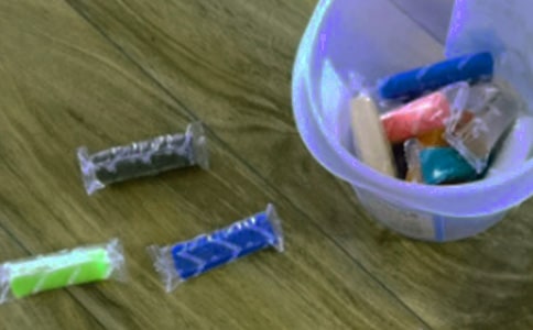 捏橡皮泥敘事作文