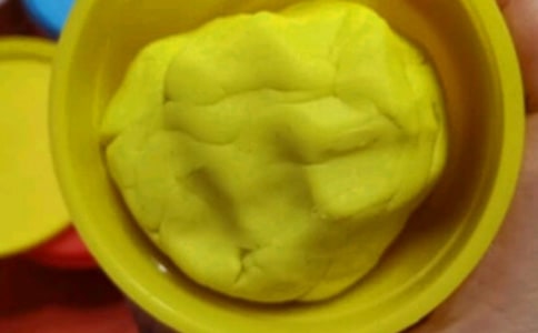 有趣的手工課-捏橡皮泥作文