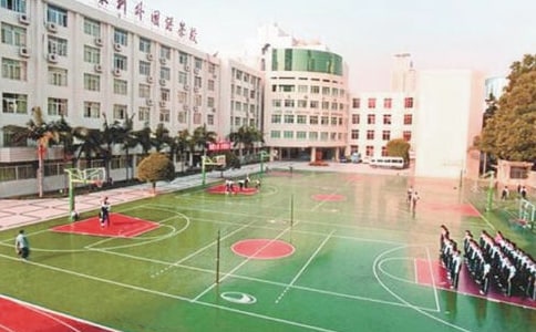 有關(guān)校園藝術(shù)節(jié)的黑板報(bào)