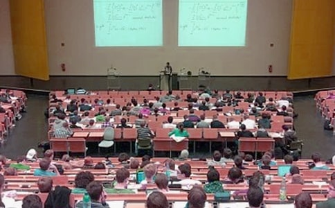 北航學(xué)子夏海軍:困難中闖出信心