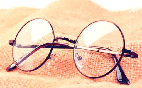 眼鏡失蹤記作文