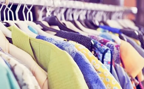 小班美術優(yōu)質(zhì)課教案《菠蘿的花衣服》