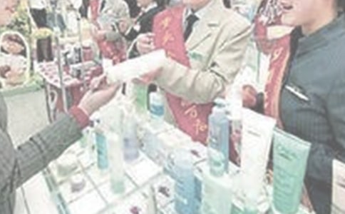 商場營業(yè)員工作總結(jié)(通用15篇)