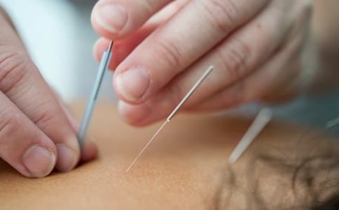 針灸推拿專業(yè)醫(yī)學(xué)生自我介紹