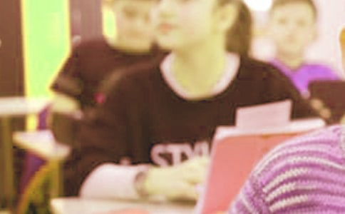 談?wù)勑略娊虒W(xué)中學(xué)生能力的培養(yǎng)