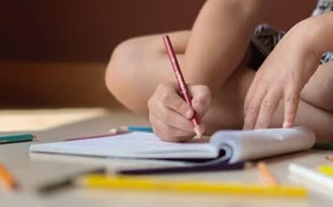 �����A��һ���ŵ�����600�ּ���10ƪ