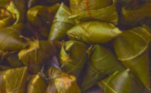 關(guān)于包粽子的作文